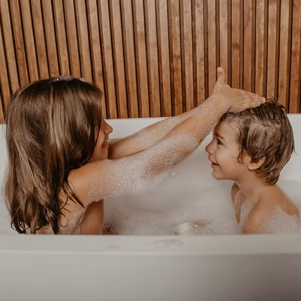 SUAVINEX Dětský šampon + kondicionér KIDS 300 ml