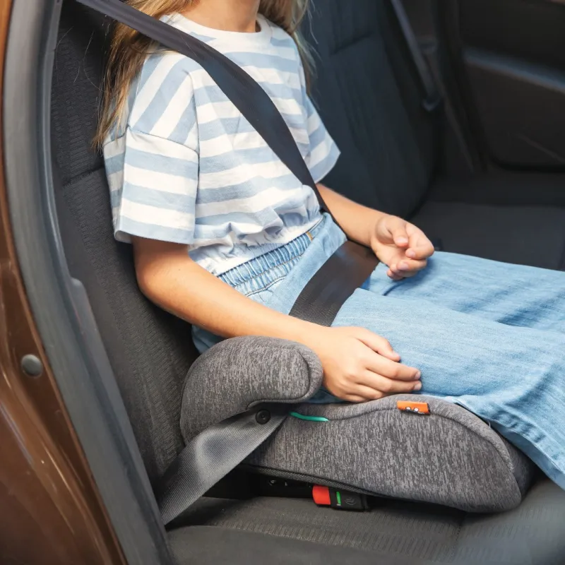 BabyAuto NAUNA i-size 125-150, podsedák