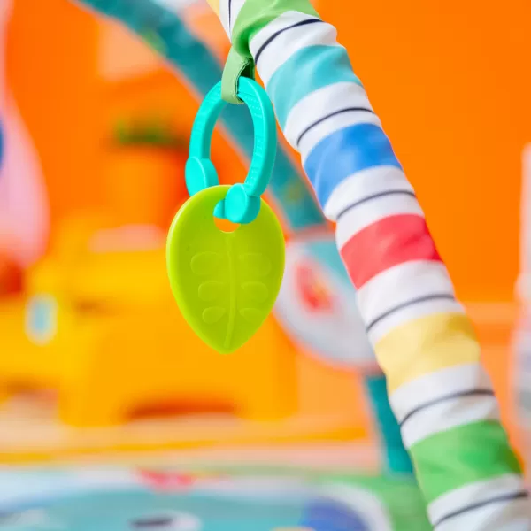 BRIGHT STARTS Deka na hraní Wild Wiggles s aktivitami 0m+