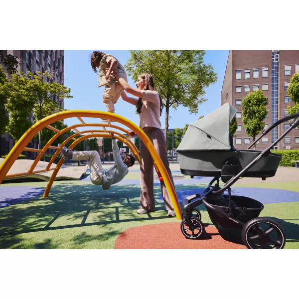 EASYWALKER Kočárek kombinovaný Harvey⁵ XXL RWS + CYBEX Aton B2 i-Size + základna