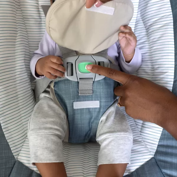 INGENUITY Houpačka pohupující hudební Chambray 0m+, do 9 kg