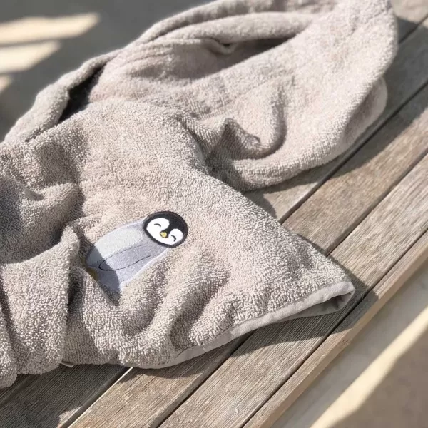 PETÚ PETÚ Celsa Pončo Penguin