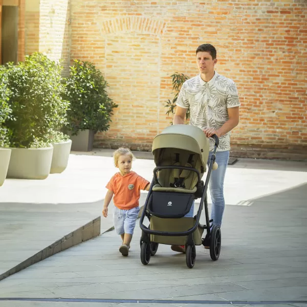 PETITE&MARS Kočárek kombinovaný ICON 2v1 LITE AIR + Core Pro i-Size Black Grey + Báze