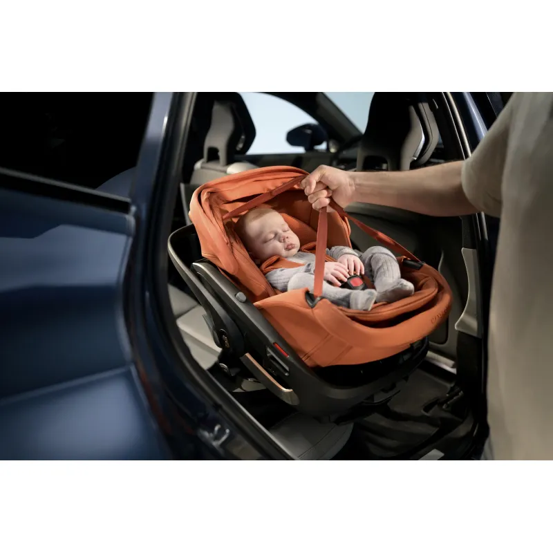 Maxi Cosi Coral Slide Pro autosedačka